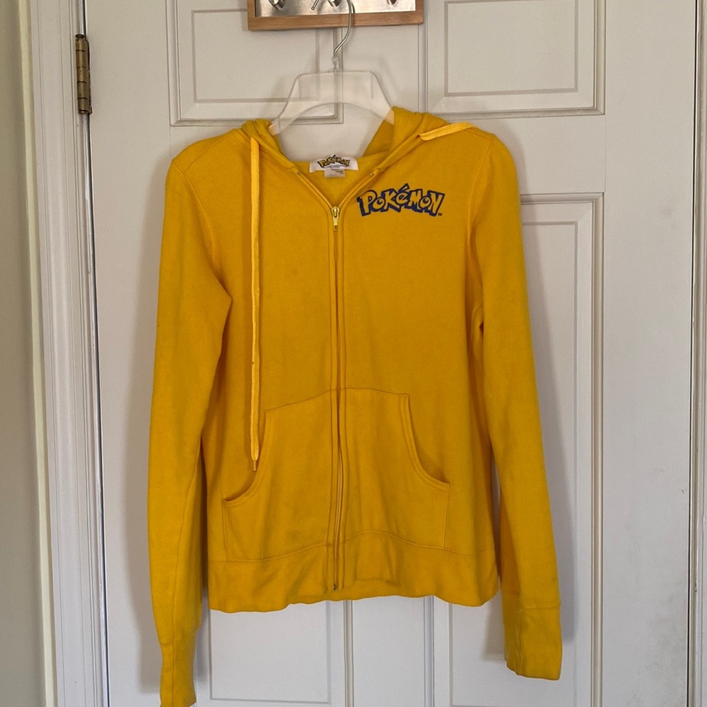 Pokémon sweatshirt